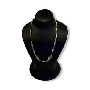 Elegant Gold Necklace
